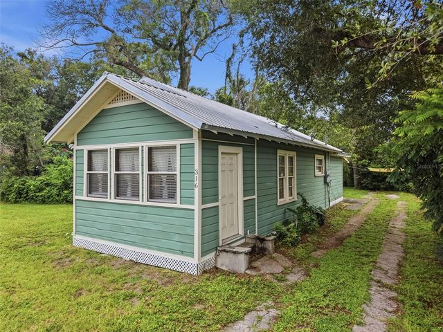 316 S AMELIA AVENUE, Deland, FL 32724