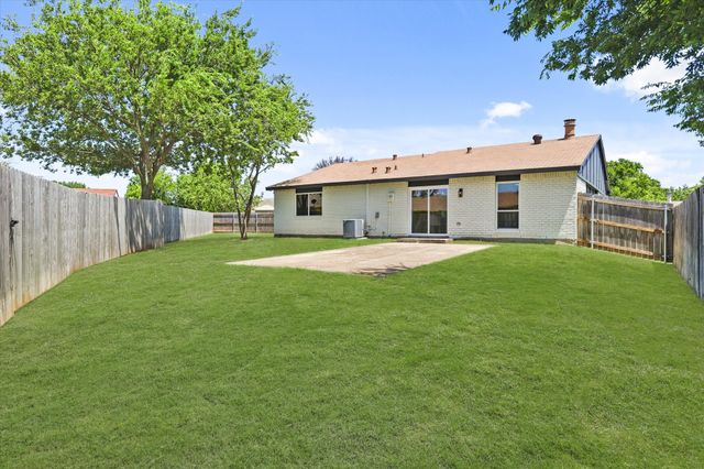 7160 Winterberry Drive, Dallas, TX 75249