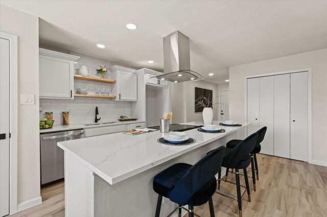 7160 Winterberry Drive, Dallas, TX 75249