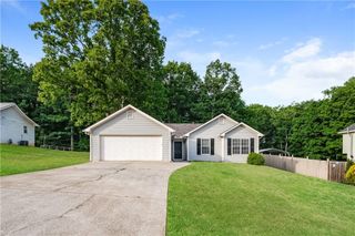 3685 E Bolding Road, Flowery Branch, GA 30542