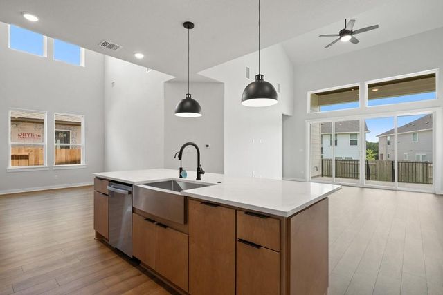 600 Lariat Loop, Liberty Hill, TX 78642