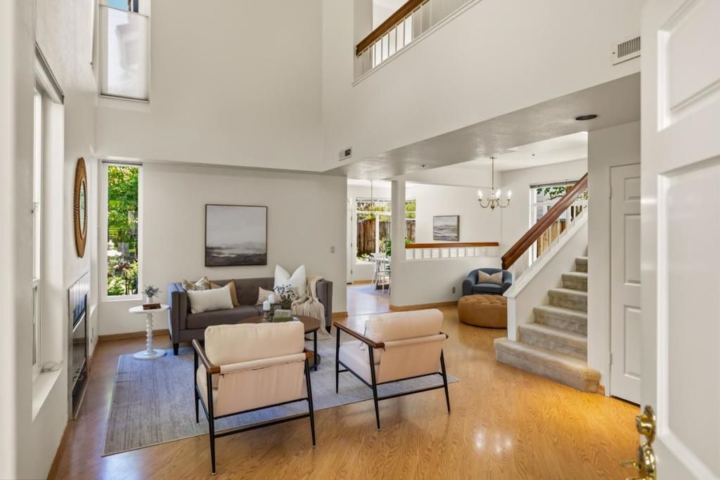 Image 2 of property listing at 21091 Old Ranch Court, Salinas, CA 93908