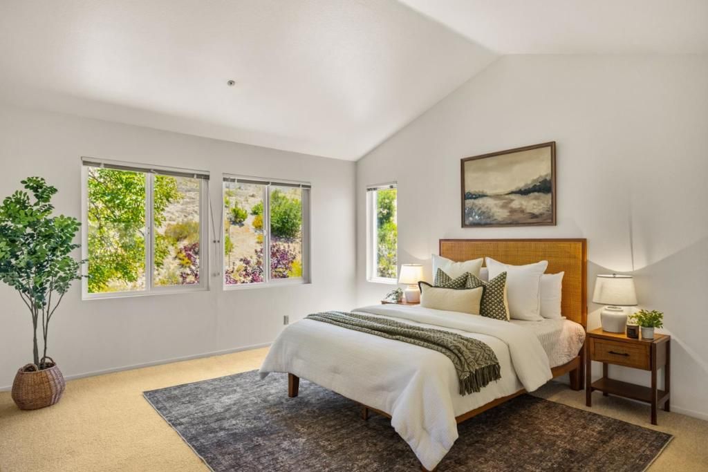 Image 9 of property listing at 21091 Old Ranch Court, Salinas, CA 93908