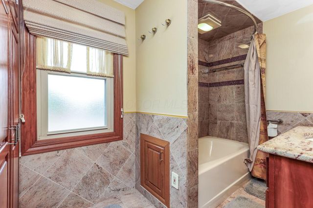 564 Nashoba Avenue, Columbus, OH 43223