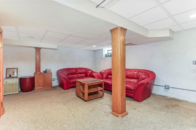564 Nashoba Avenue, Columbus, OH 43223