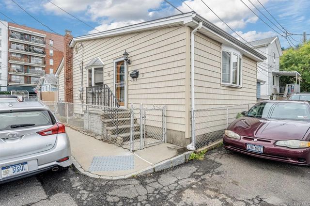 33 Alden Park 33, Bronx, NY 10465