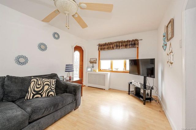 33 Alden Park 33, Bronx, NY 10465