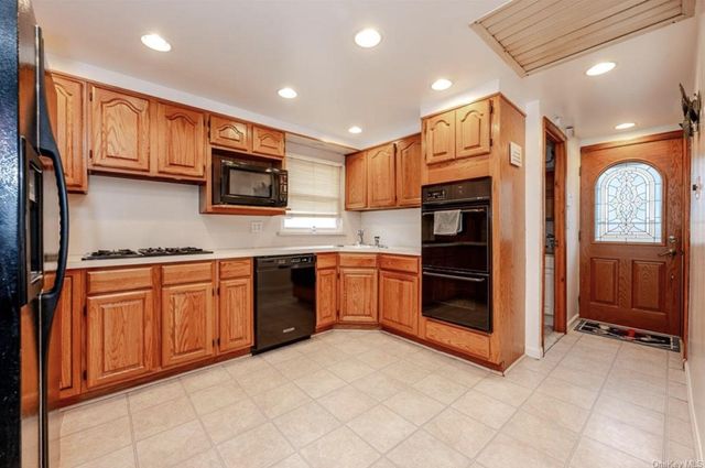 33 Alden Park 33, Bronx, NY 10465