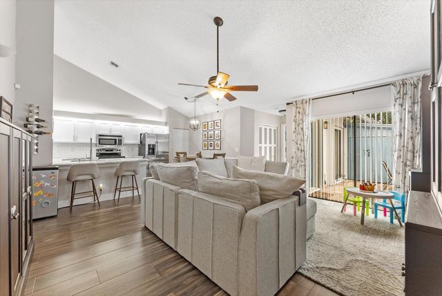 203 Timberlane Circle, Greenacres, FL 33463