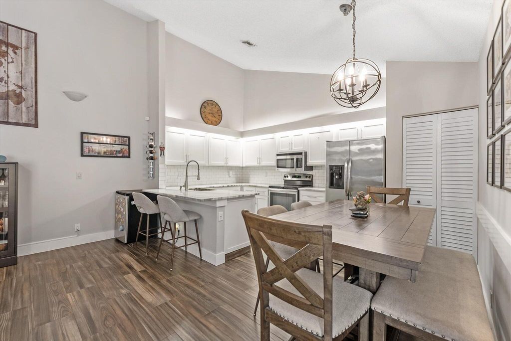 203 Timberlane Circle, Greenacres, FL 33463