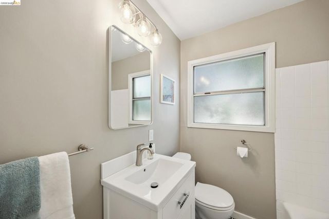 904 Wilson Avenue., Richmond, CA 94805