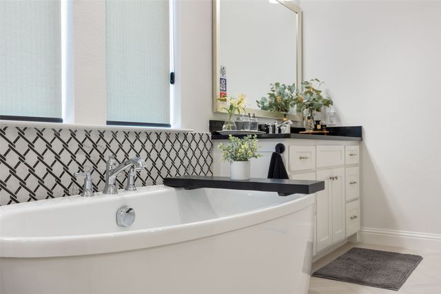 1421 Laurel Green Court, Arlington, TX 76005