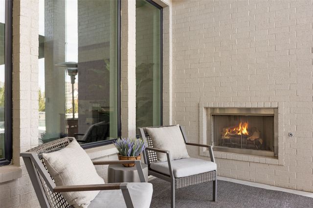 1421 Laurel Green Court, Arlington, TX 76005