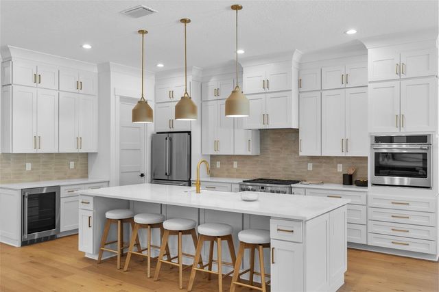 3904 GREENWOOD DRIVE, Tampa, FL 33611