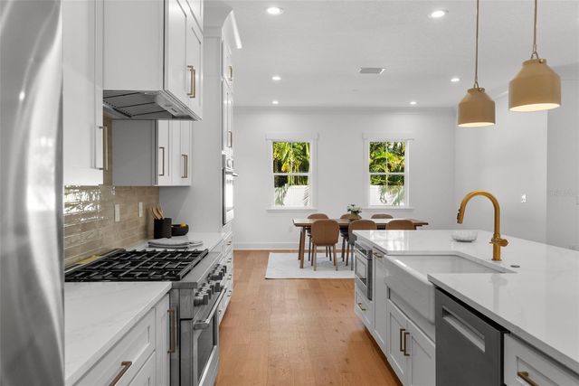 3904 GREENWOOD DRIVE, Tampa, FL 33611