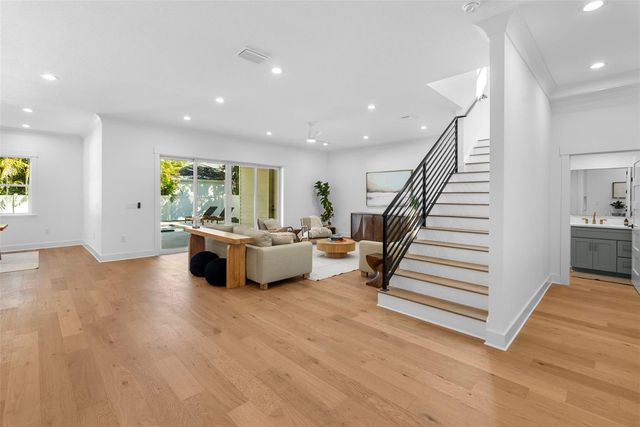 3904 GREENWOOD DRIVE, Tampa, FL 33611