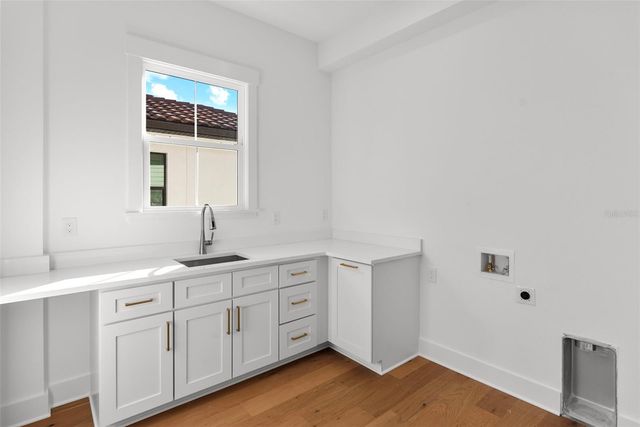 3904 GREENWOOD DRIVE, Tampa, FL 33611