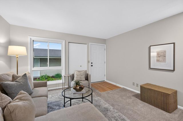 5576 Brookdale Drive N, Brooklyn Park, MN 55443
