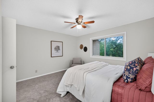 5576 Brookdale Drive N, Brooklyn Park, MN 55443