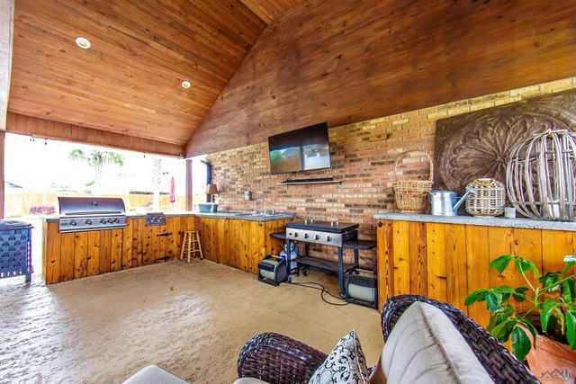 21 Richland Row, Houma, LA 70360