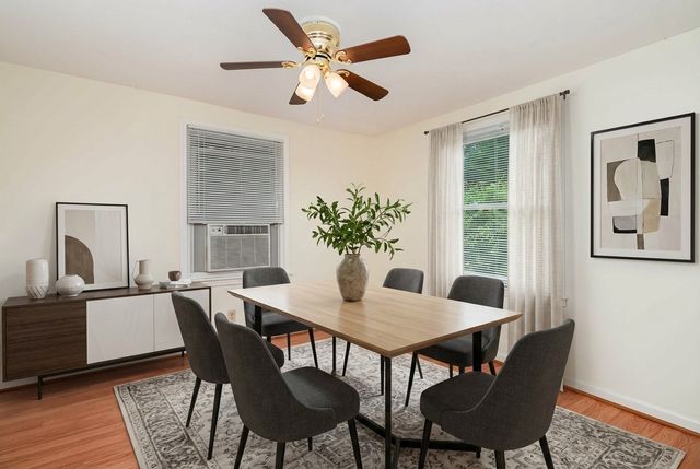 946 Youngs Ln, Nashville, TN 37207