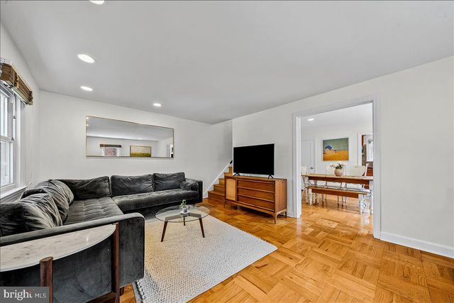 117 ROCK GLEN RD, Wynnewood, PA 19096