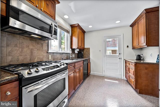 117 ROCK GLEN RD, Wynnewood, PA 19096