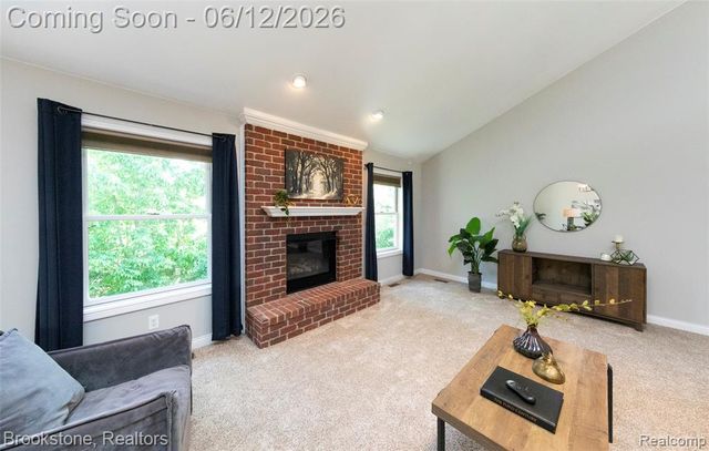 10295 Northridge Court, White Lake, MI 48386