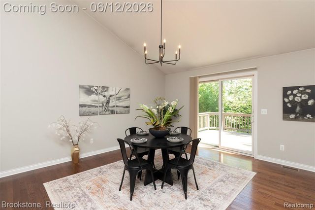 10295 Northridge Court, White Lake, MI 48386