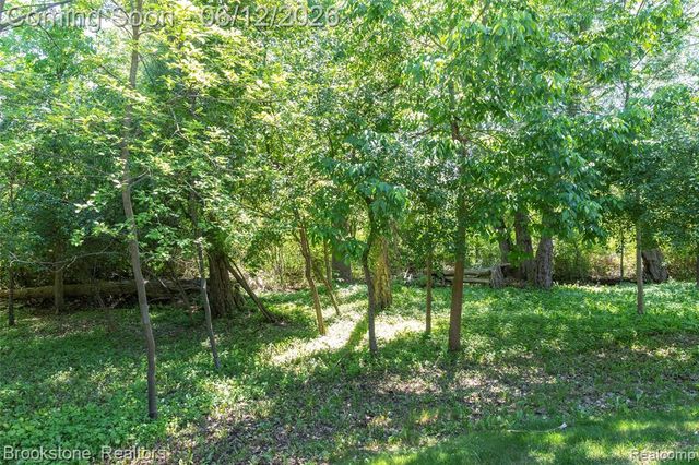 10295 Northridge Court, White Lake, MI 48386