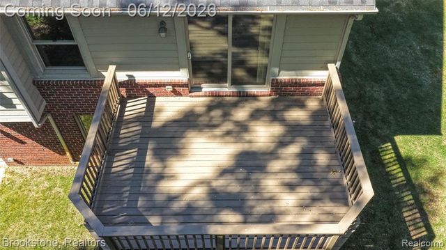 10295 Northridge Court, White Lake, MI 48386