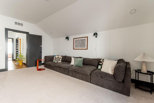2892 Kobuk Drive, Columbus, OH 43228