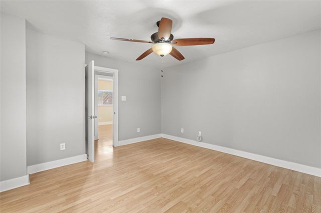 3718 W Traditions Court, Houston, TX 77082