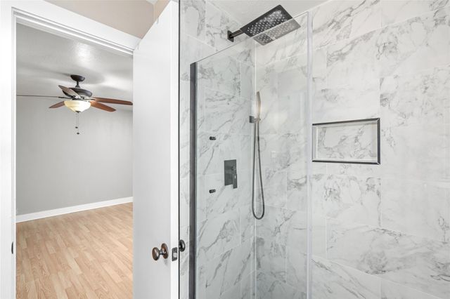 3718 W Traditions Court, Houston, TX 77082