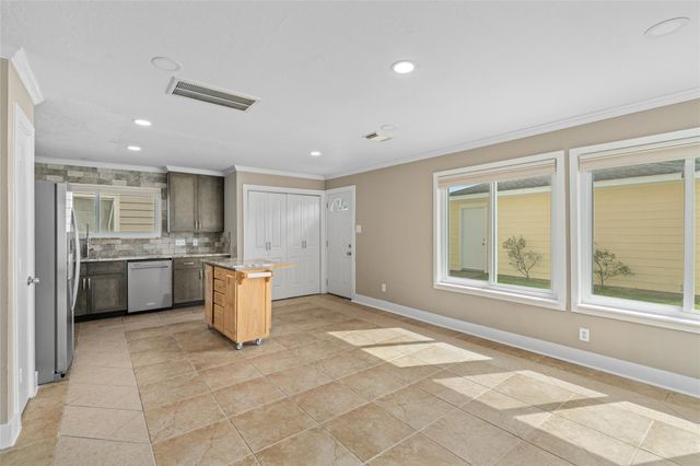 3718 W Traditions Court, Houston, TX 77082