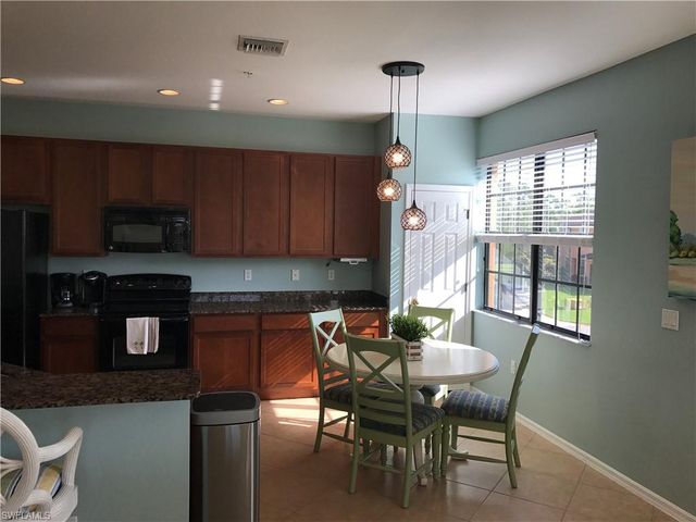 3783 Pino Vista WAY # 201, Estero, FL 33928