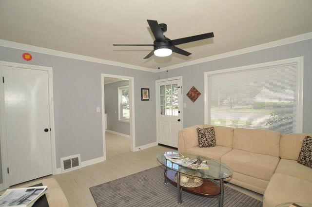 3400 N 89th STREET, Milwaukee, WI 53222