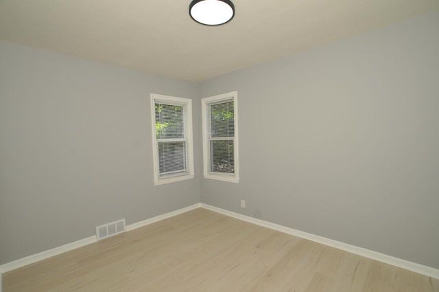 3400 N 89th STREET, Milwaukee, WI 53222
