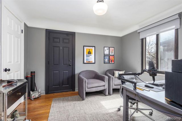 3930 Yorkshire Road, Detroit, MI 48224