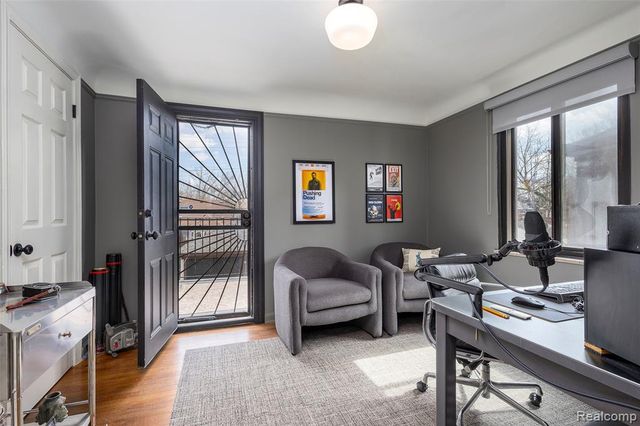 3930 Yorkshire Road, Detroit, MI 48224