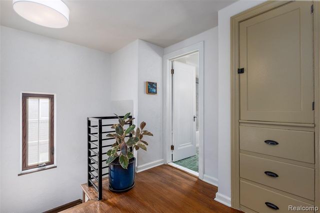 3930 Yorkshire Road, Detroit, MI 48224