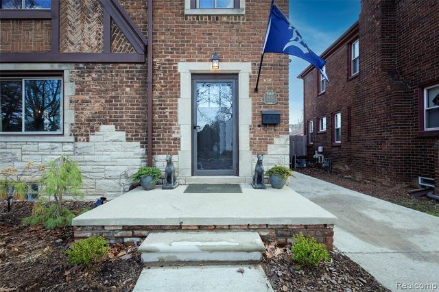 3930 Yorkshire Road, Detroit, MI 48224