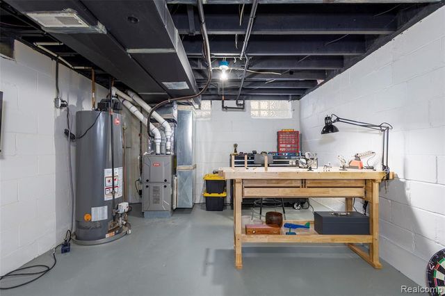 3930 Yorkshire Road, Detroit, MI 48224