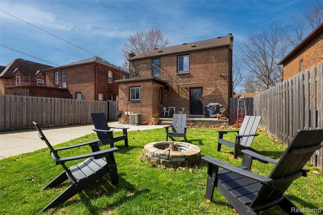 3930 Yorkshire Road, Detroit, MI 48224