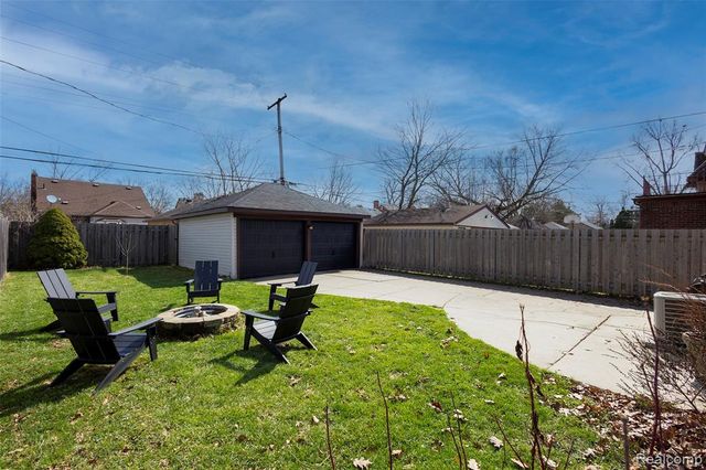 3930 Yorkshire Road, Detroit, MI 48224