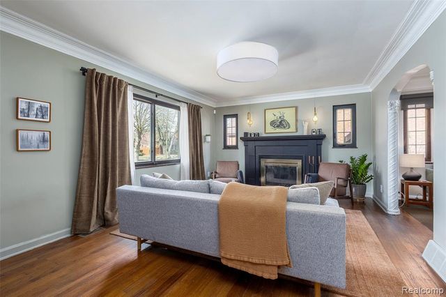 3930 Yorkshire Road, Detroit, MI 48224