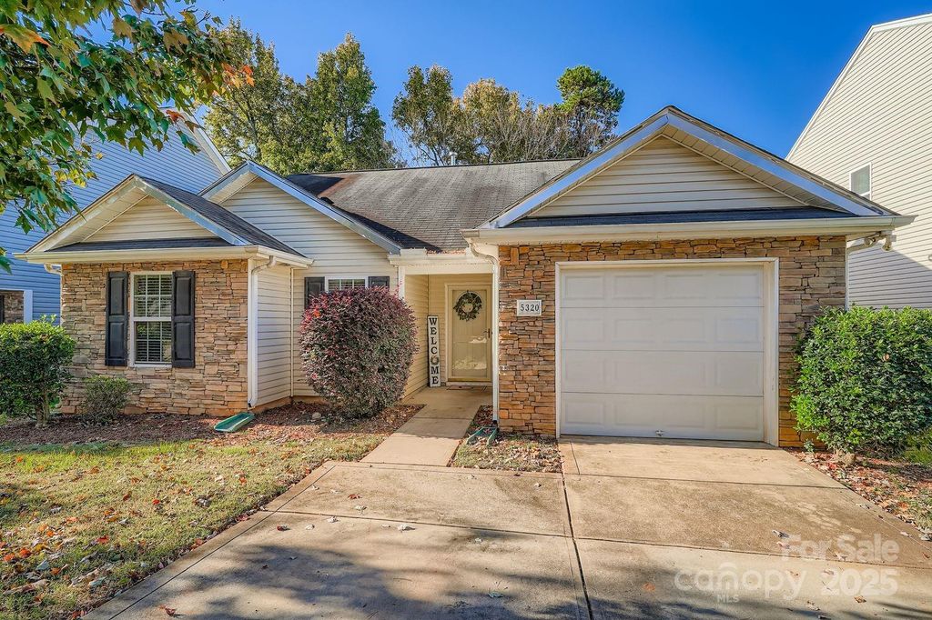 5320 Barley Lane, Charlotte, NC 28216