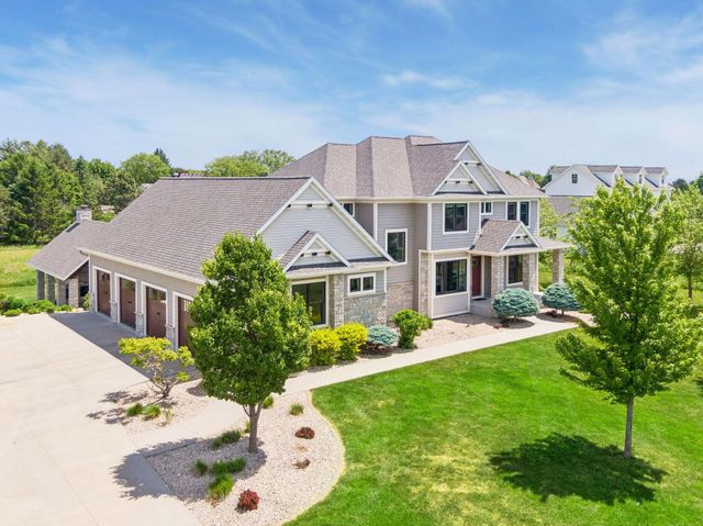 3767 Mayo Woodlands Road SW, Rochester, MN 55902