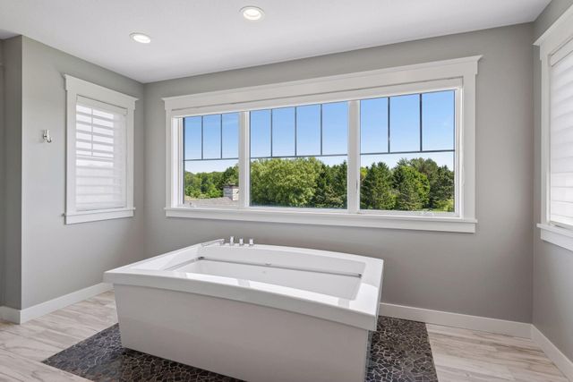 3767 Mayo Woodlands Road SW, Rochester, MN 55902