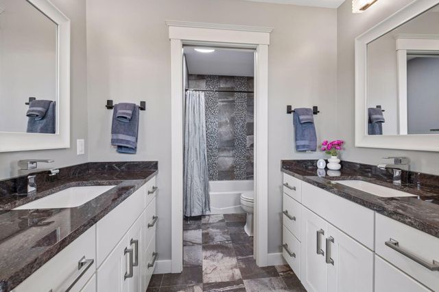 3767 Mayo Woodlands Road SW, Rochester, MN 55902